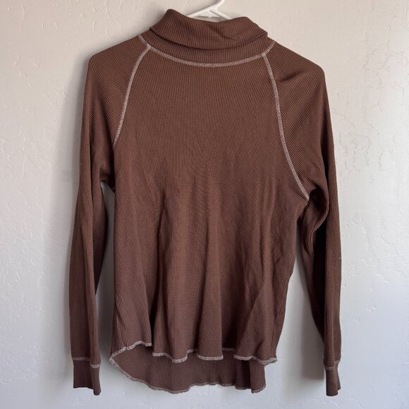 The Organic cotton Turtleneck Waffle Tee - Picture 1 of 3